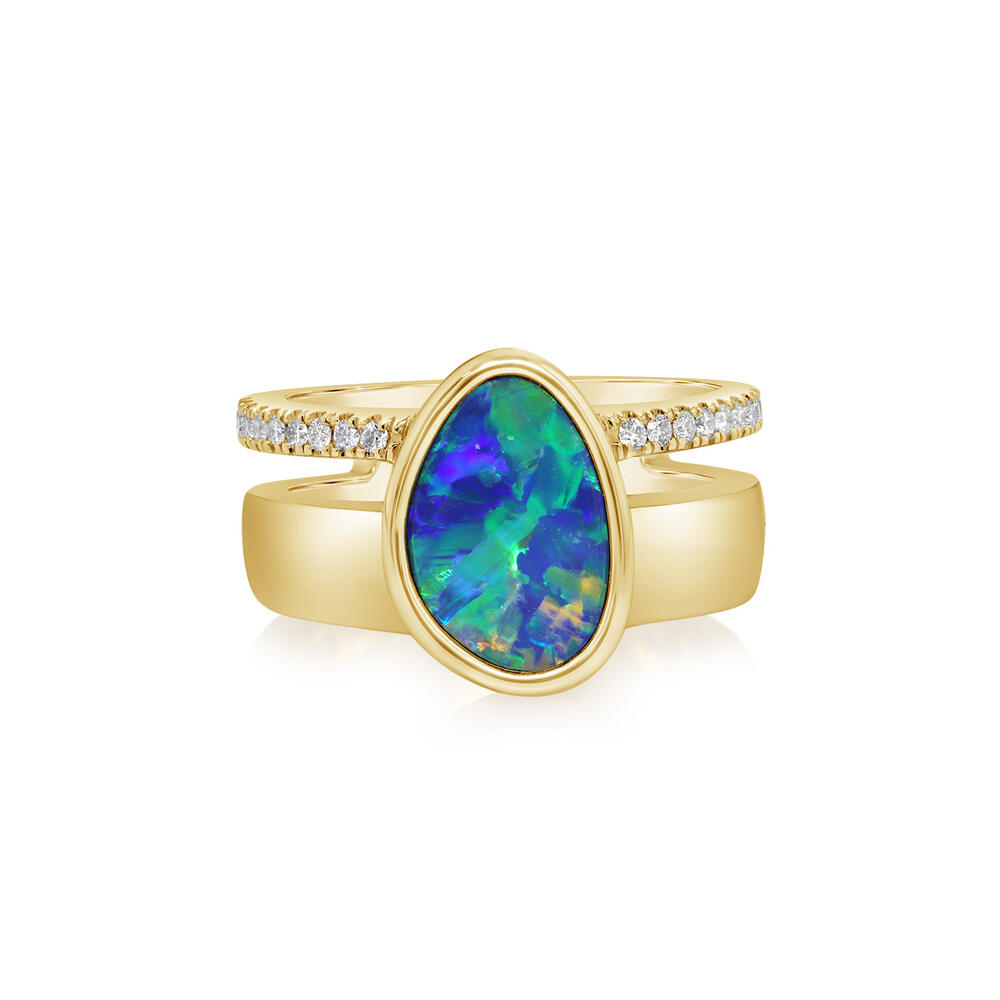 14K Yellow Gold Australian Opal Doublet/Diamond Cigar Band Ring