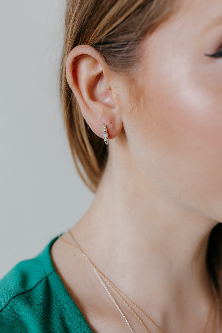 EARRINGS  RD V~ 0.01;